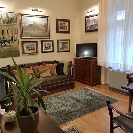 Classic Style Apartment Белград Екстер'єр фото